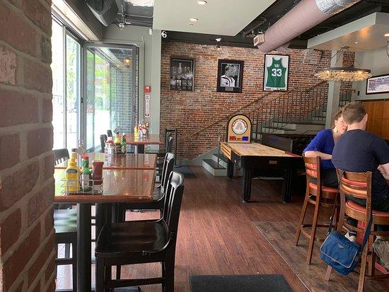 Causeway Restaurant & Bar